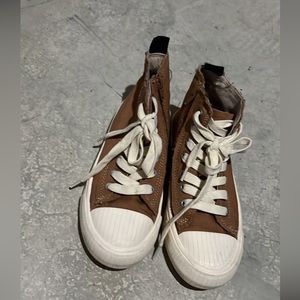 Zara sneakers size 31